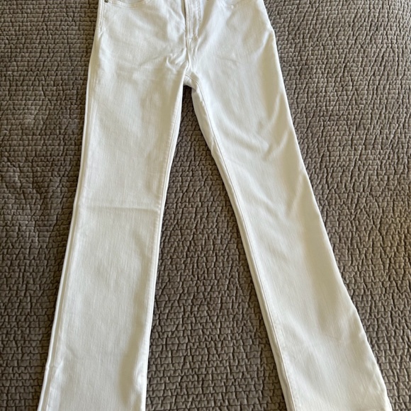 NWT J. Crew Curvy Full Length High Rise Stretch Demi Boot White Jeans, size 28 - Picture 8 of 9